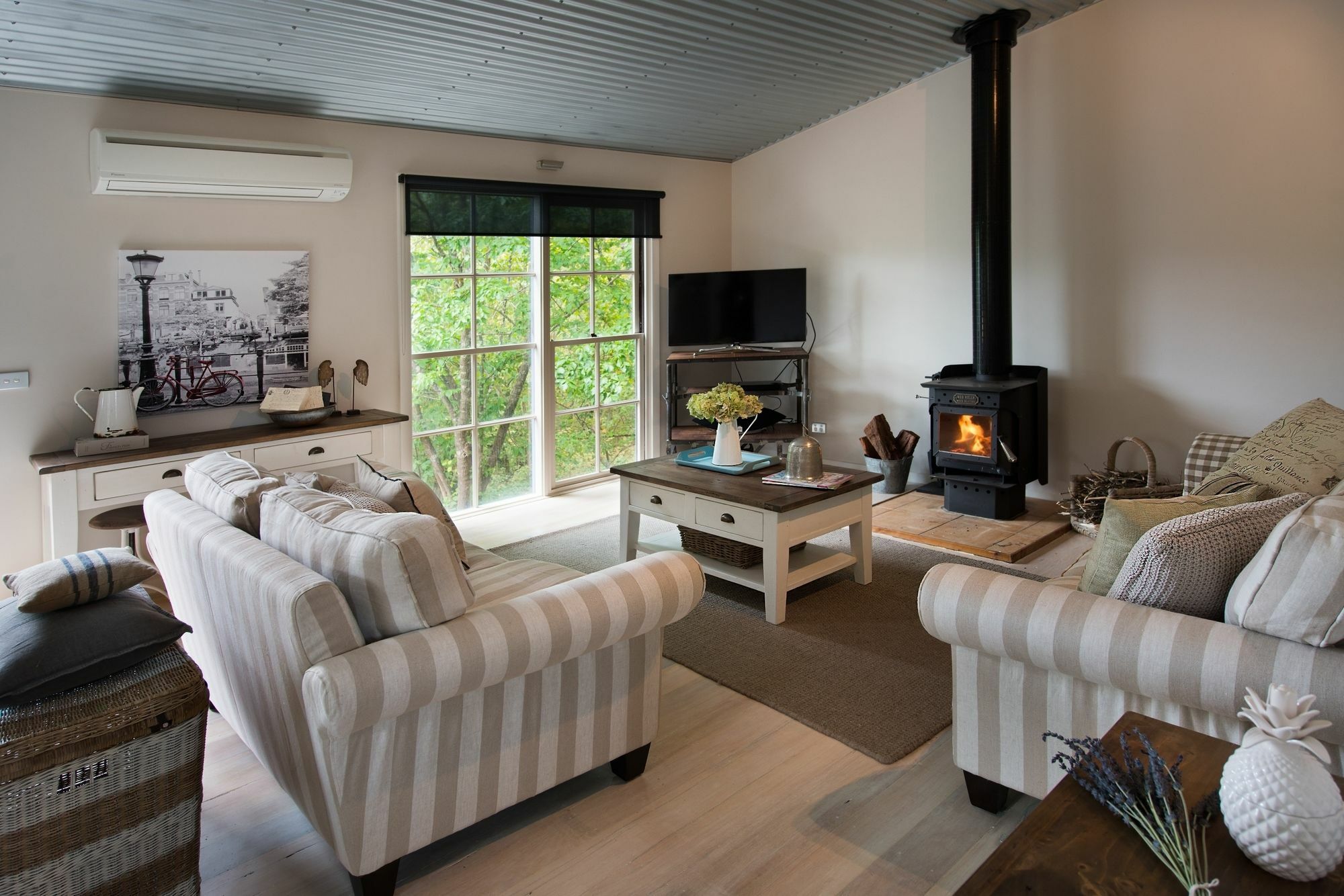 French Cottage เดลส์ฟอร์ด ภายนอก รูปภาพ